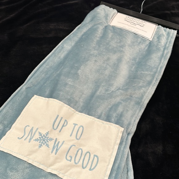 Brand new Deborah Connolly Christmas oversized decorative fleece blanket - Picture 2 of 6